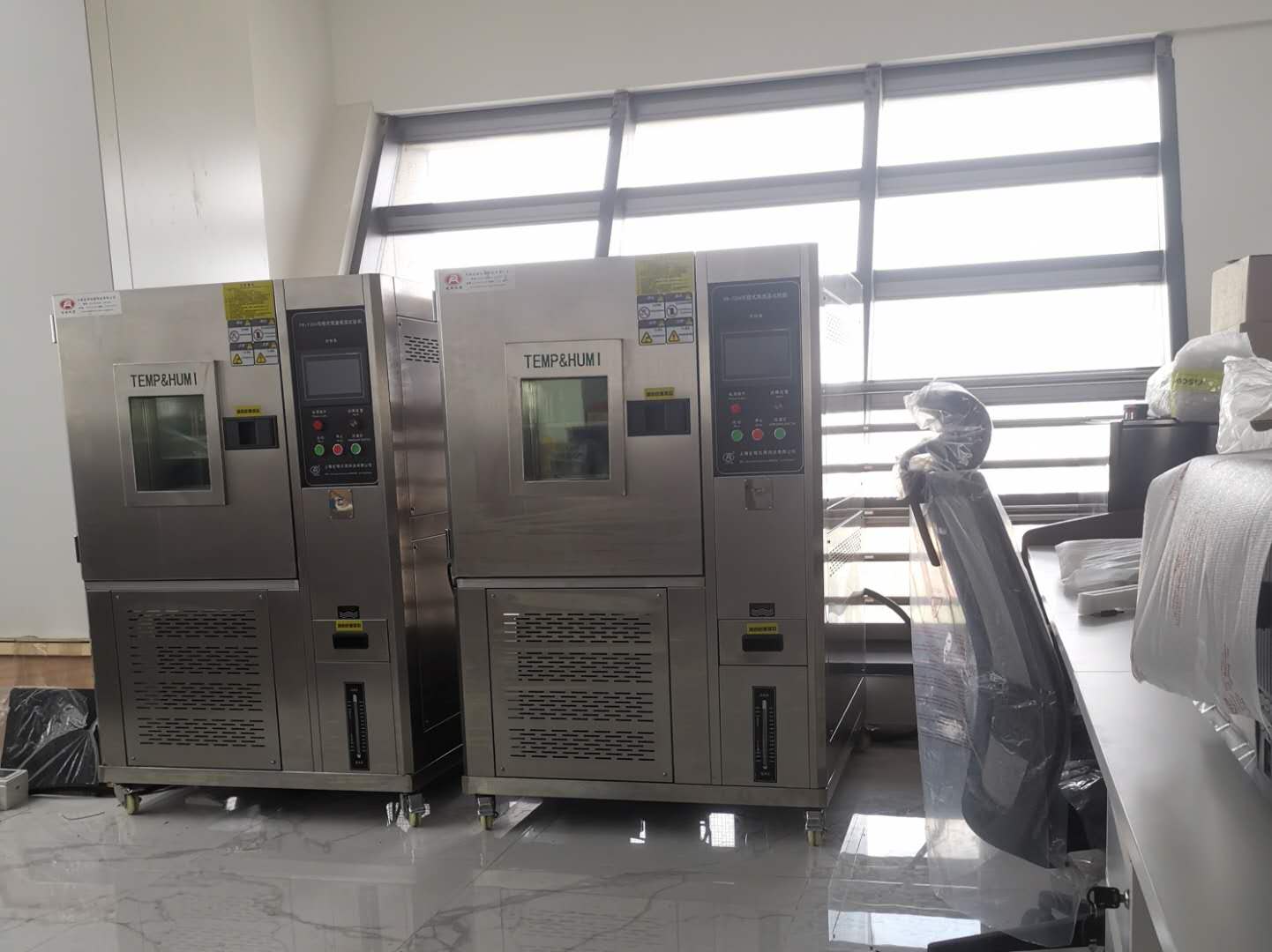 北京公安部第一研究所4台恒温恒湿箱/冷热冲试验箱交付完成
